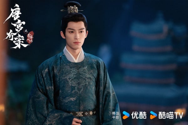 《唐宮奇案之青霧風鳴》由白鹿、王星越主演，這對搭檔大家都很熟悉了，兩人已經是四搭合作，先前王星越在《寧安如夢》、《周生如故》都是演愛著白鹿的苦情男二，這次終於成為白鹿的官配男主角。