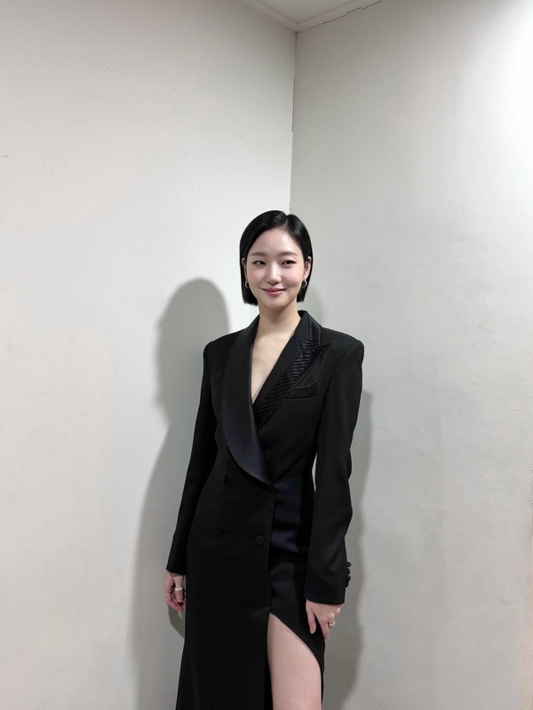 《柔美的細胞小將3》最新劇照公開！金高銀「柔美」老公曝光，年下男「申馴鹿」是他