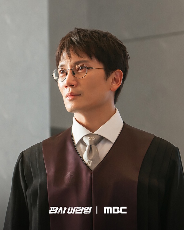 《法官李漢英》大結局收視狂飆！MBC歷代韓劇收視排行TOP10！《衣袖》第2，冠軍好好看