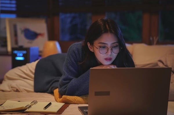 為何現代人不願生育？當站在「人力資源」的角度而非「個人幸福」，多數人選擇不再冒險