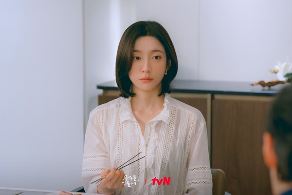 2026最期待女演員TOP5!《今天開始是人類》金惠奫第5，她狠超《21世紀大君夫人》IU奪冠