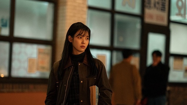 2026最期待女演員TOP5!《今天開始是人類》金惠奫第5，她狠超《21世紀大君夫人》IU奪冠