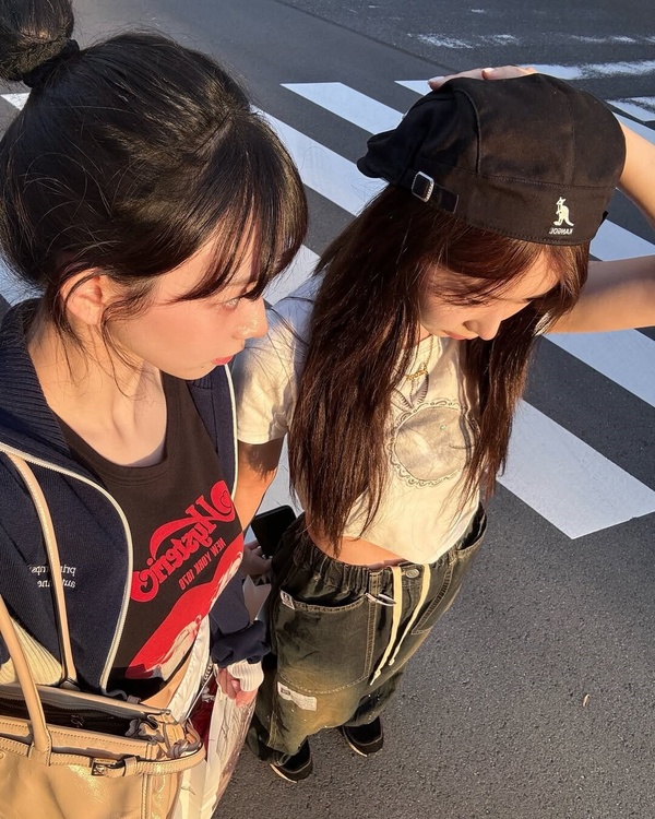 aespa Karina 的姊妹逃跑計畫：年度旅行能達到心理學中的身分暫停效果