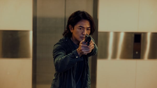 Netflix《百萬人推理》10位演員介紹！鄭伊健是全劇組偶像，《影后》流氓變百萬網紅！