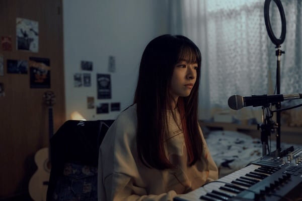 Netflix《百萬人推理》10位演員介紹！鄭伊健是全劇組偶像，《影后》流氓變百萬網紅！