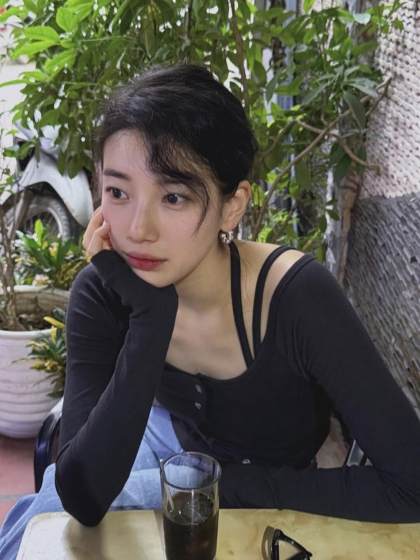 被演員耽誤的天才畫家！高允貞美術系出身，秀智畫功好神，她開畫展連宋慧喬都親臨支持