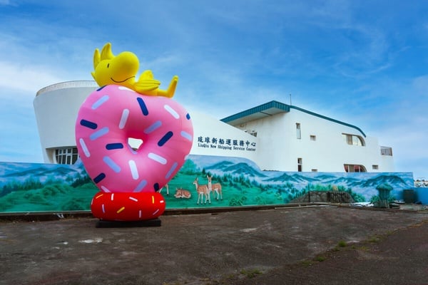 史努比在屏東！史努比藝術裝置現身漁港2/14開跑，查理布朗甜甜圈、史努比狗屋通通必拍