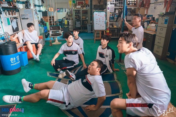 《今天開始是人類》收視新低！SBS最低收視韓劇TOP10！《金牌救援》第6，冠軍慘剩1.5%
