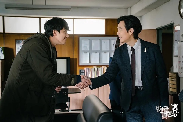 《今天開始是人類》收視新低！SBS最低收視韓劇TOP10！《金牌救援》第6，冠軍慘剩1.5%