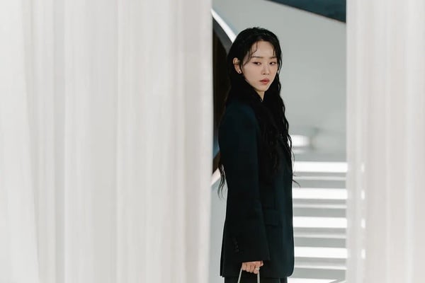 8部「好看到欲罷不能」Netflix韓劇！《莎拉的真偽人生》很上癮，這部神劇追到廢寢忘食