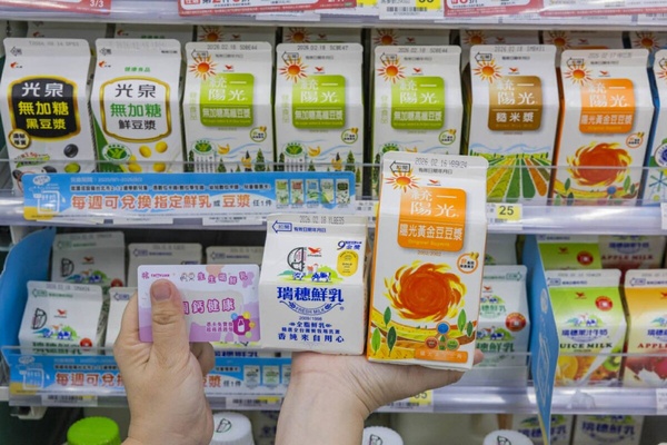 買二送二！7-11「元宵節卡通燈籠」14款可愛登場，再推開工咖啡優惠、早餐鮮食組合