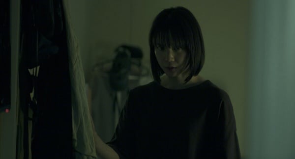 Netflix《百萬人推理》負評一面倒！兇手太好猜，劇情不合邏輯，連鄭伊健都救不了！