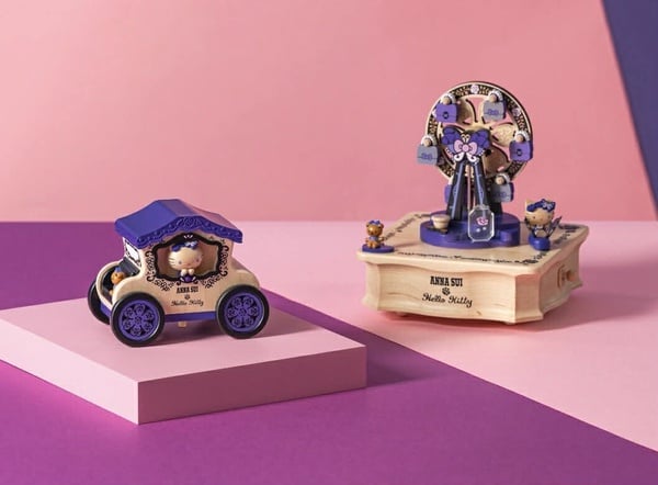 7-11「三麗鷗 X ANNA SUI」集點第二彈！飲料提袋、25公分存錢筒、三用抱枕等14款看這