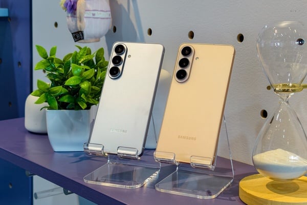 三星全新Galaxy S26旗艦系列現身！夜拍功能升級、內建防窺螢幕，顏色、上市時間一覽