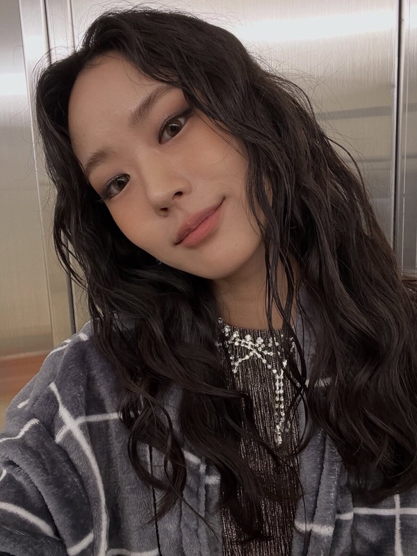 《莎拉的真偽人生》李伊潭是誰？冒牌莎拉、金宣虎初戀，被封新一代「Netflix公務員」!