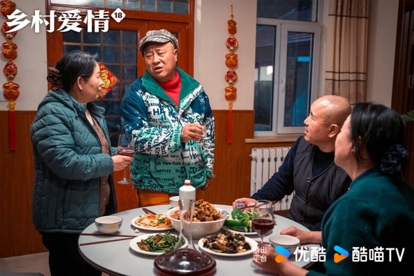 《鄉村愛情》是中國經典的農村電視劇，自2006年開播後，一路到2026年竟然拍了足足18部！這是中國最長壽的電視劇系列，能拍到18季，可見該劇有多受歡迎。