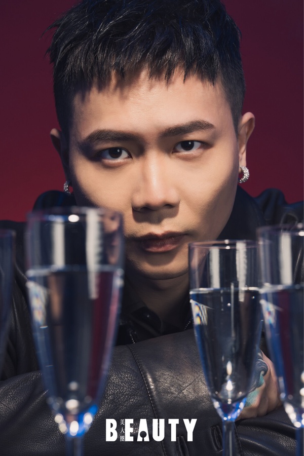 相信每首歌都有屬於它的聽眾！專訪蕭秉治：「不擅長說漂亮話，想說的都寫進歌裡」