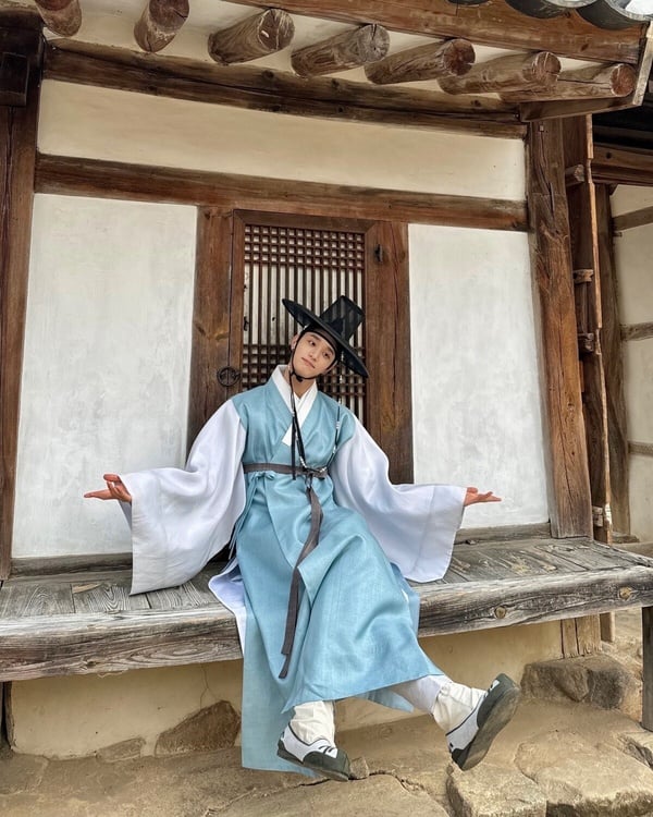 《莎拉的真偽人生》男傳播「姜志煥」是誰？6件事認識他，狗狗相搭配精壯肌肉太反差！
