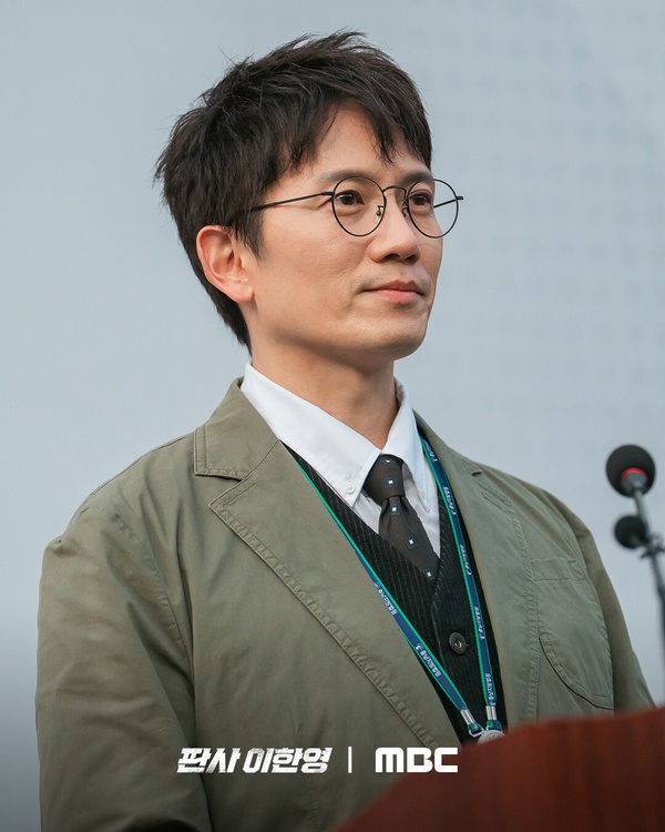 《魔女之吻》首播收視狂飆！2026韓劇首播收視TOP10！《臥底洪小姐》第7，冠軍一追上癮