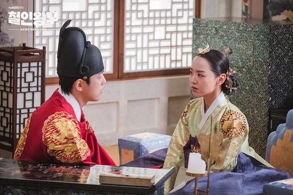6部「如果沒看過就白買Netflix了」韓劇！《外傷重症中心》必追，這部是神劇中的神劇！