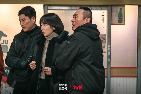 《臥底洪小姐》結局圓滿！8部沒爛尾「越追越好看」韓劇！最後這部公認「從頭神到尾」