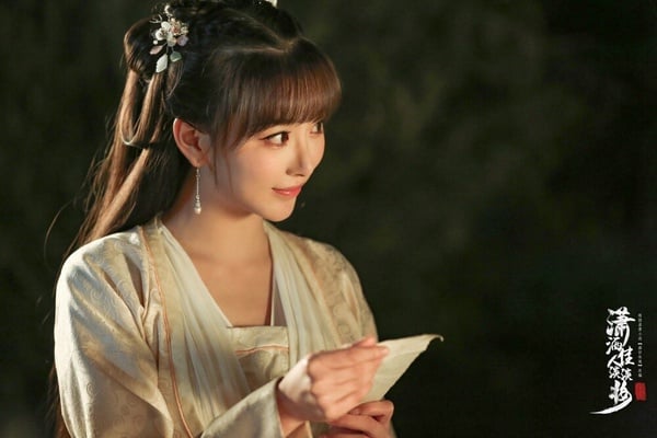 《逐玉》6位演員「你沒看過」的古裝角色！張凌赫造型被吐槽， 田曦薇美度不輸女主！