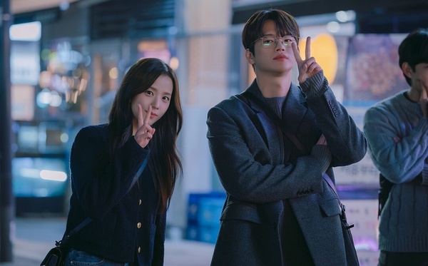 Jisoo、徐仁國《訂閱男友》感情觀：愛不需要靠對方許諾，而是擁有「不怕失去」的勇氣