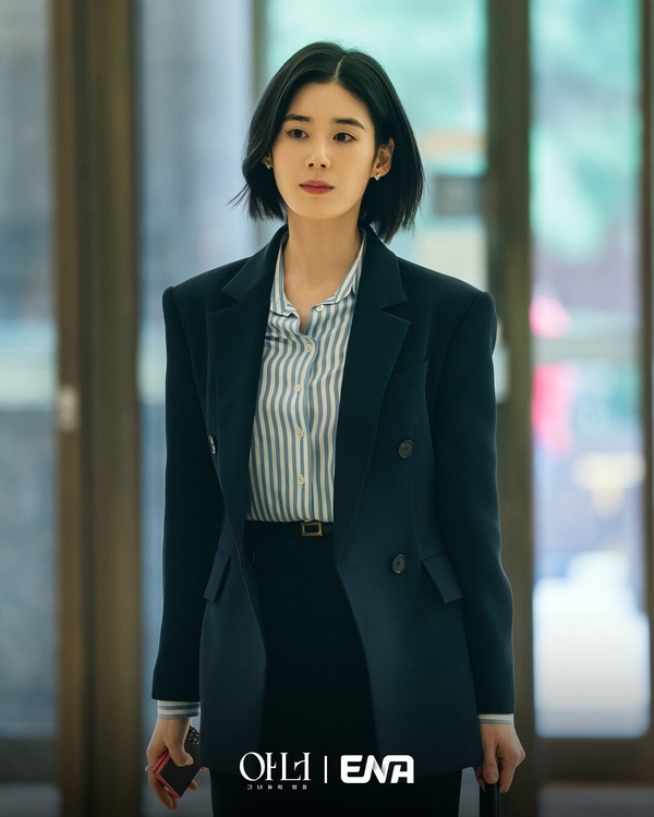 河智苑《權慾之巔Climax》收視狂飆！ENA首播收視TOP10！《偶像瘋子》第10，冠軍爛尾了