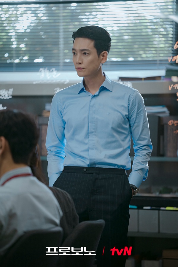 韓劇8位男神律師！《神與律師事務所》柳演錫帥出新高度，《Climax》朱智勛演律師帥翻