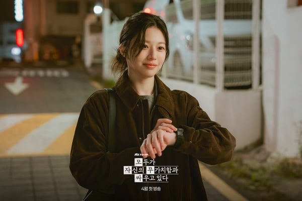高允貞《所有人都在與自己的無價值對抗》劇情、角色介紹：《我的出走日記》編劇新作