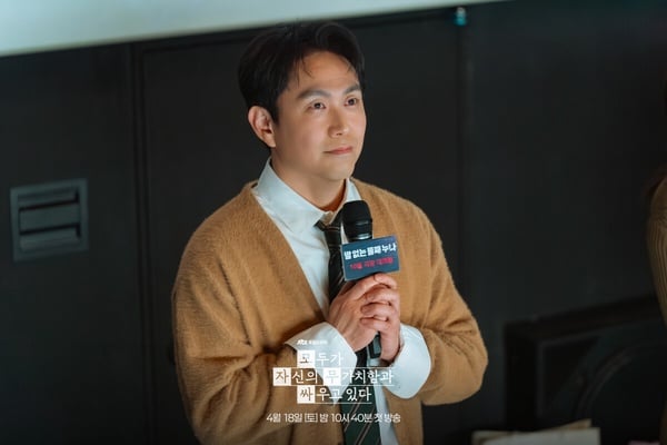 高允貞《所有人都在與自己的無價值對抗》劇情、角色介紹：《我的出走日記》編劇新作