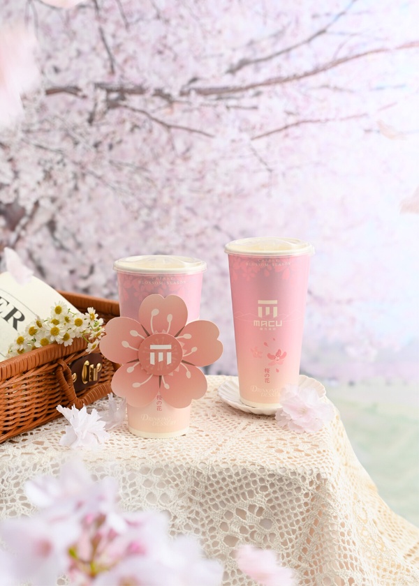 手搖優惠、新品！麻古茶坊限定「櫻花旋轉杯套」3/27開賣，再享買5送2手搖優惠！