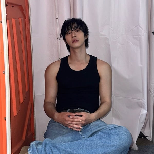 8位韓劇男神跳女團舞！《神與律師事務所》柳演錫根本現役男偶像，他被封女團跳舞機器