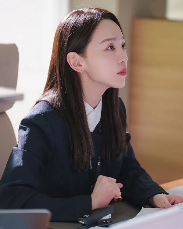 4月必追韓劇推薦TOP8！IU《21世紀大君夫人》、高允貞《努力克服自卑的我們》全網期待