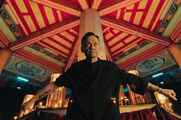 Netflix《乩身》8個亮眼配角！陳姸霏作品一部接一部，隋棠驚喜現身，這位真的可惜了！