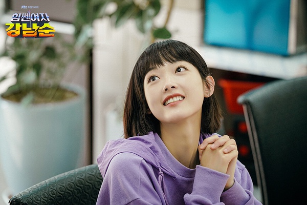 《依然閃亮》結局挨轟！「備受期待卻不如預期」韓劇：申惠善《致我的解離》一面倒負評