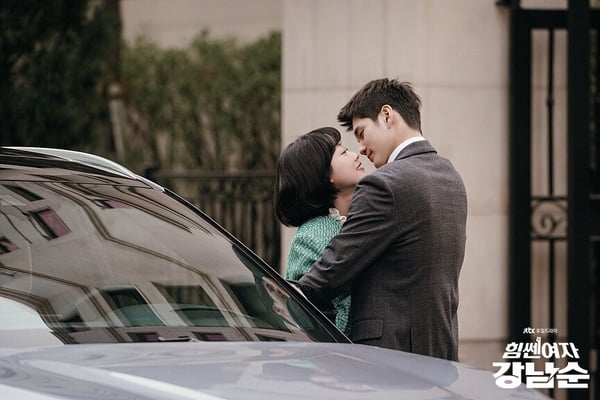 《依然閃亮》結局挨轟！「備受期待卻不如預期」韓劇：申惠善《致我的解離》一面倒負評