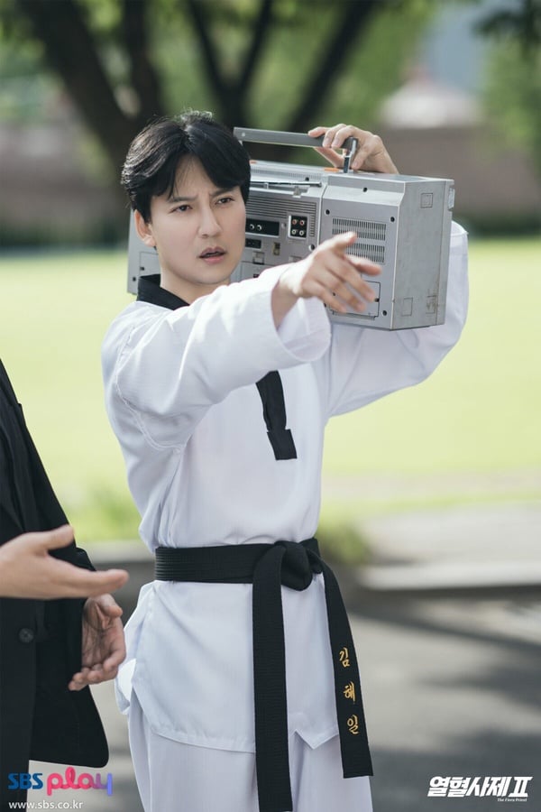比《獵犬2》更上癮！8部追了停不下來爽劇韓劇！《模範計程車》必追，還有被埋沒的神劇