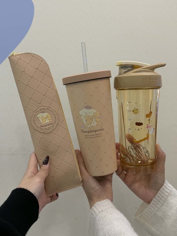7-11「布丁狗30周年」集點！布丁狗吊飾隨身鏡、造型馬克杯吊飾組、文具組等29款一次看