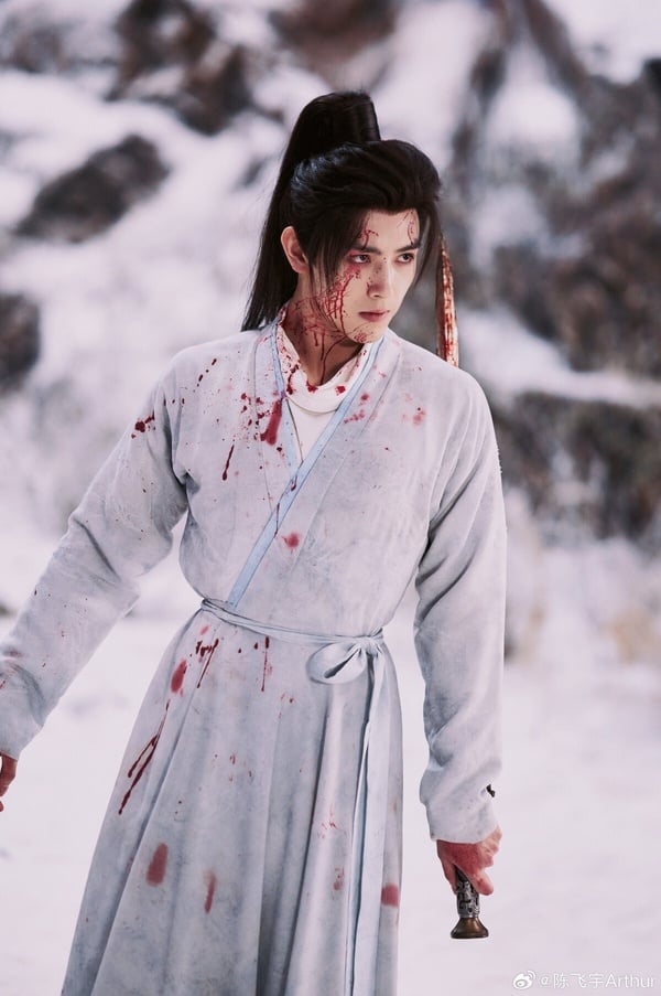 《白日提燈》7位演員介紹！迪麗熱巴曾是舞蹈演員、魏哲鳴待過男團、陳飛宇是星二代