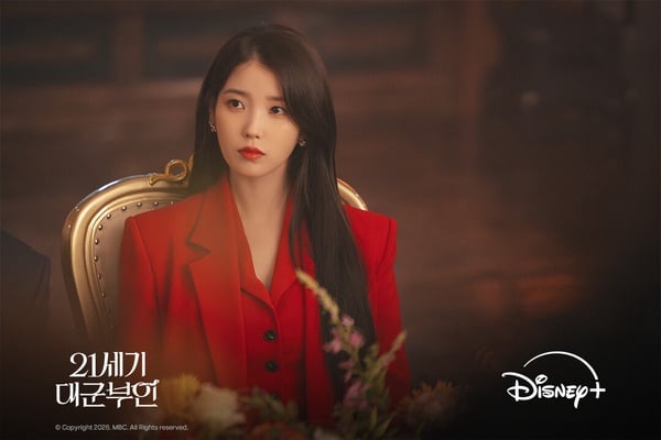 IU《21世紀大君夫人》有多強？收視率歷代第3、廣告全售出，創下「開播前就回本」紀錄