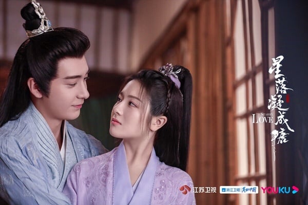 陳星旭近年主演10部陸劇，1部《星落凝成糖》衝破7分。陳星旭是不少觀眾覺得發展很可惜的男星，一部《東宮》讓大家被他的演技驚豔，但後續陳星旭推出的作品質感起伏不定。