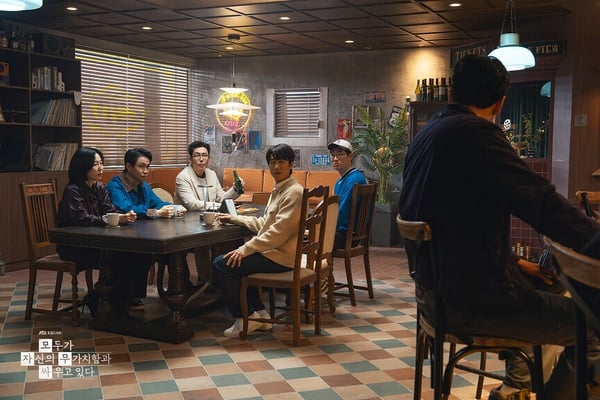 《努力克服自卑的我們》首播評價：黃東滿不討喜卻很真實，每個角色身上都有自己的影子