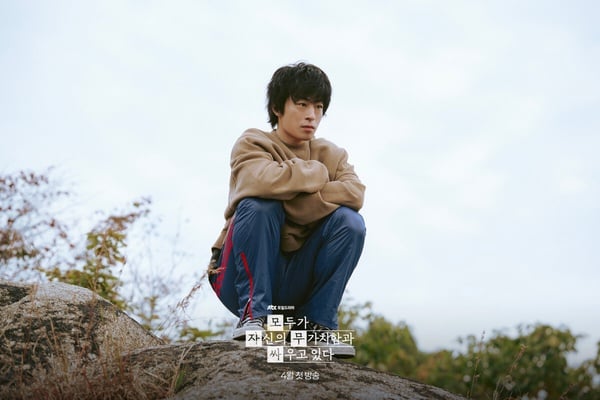 《努力克服自卑的我們》首播評價：黃東滿不討喜卻很真實，每個角色身上都有自己的影子