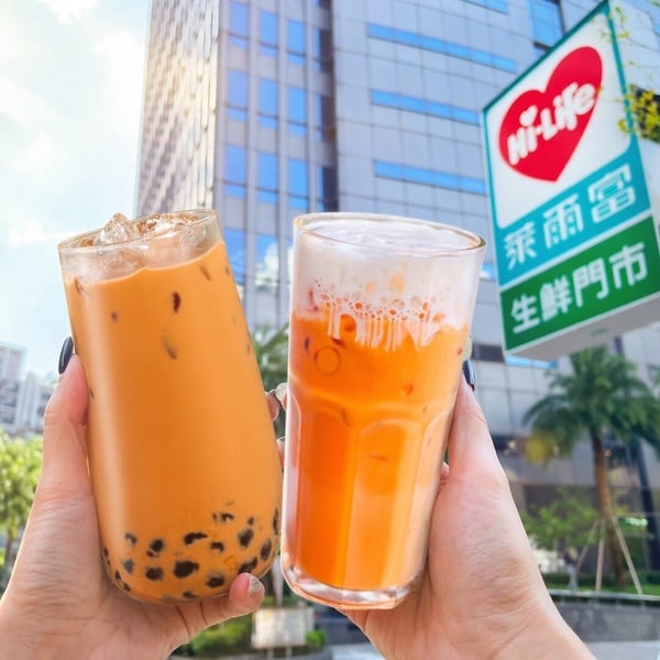 萊爾富「國際珍奶日優惠」：萊爾富買一送一