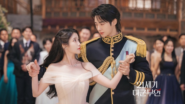 歷代「話題度超過50%」的韓劇：IU《21世紀大君夫人》《苦盡柑來遇見你》全是爆款劇！