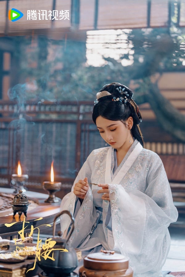宋祖兒的外型、演技都相當好，本來先前宋祖兒陷入逃稅風波，大家擔心宋祖兒主演的劇會面臨無法播出的風險，不過2025年宋祖兒主演的《折腰》和《無憂渡》接連上檔，都是2025熱門古裝劇呢！
