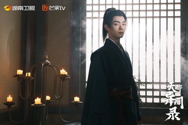 《白日提燈》主演下部待播劇：迪麗熱巴首挑戰一人分飾兩角，魏哲鳴新劇要搭吳謹言！