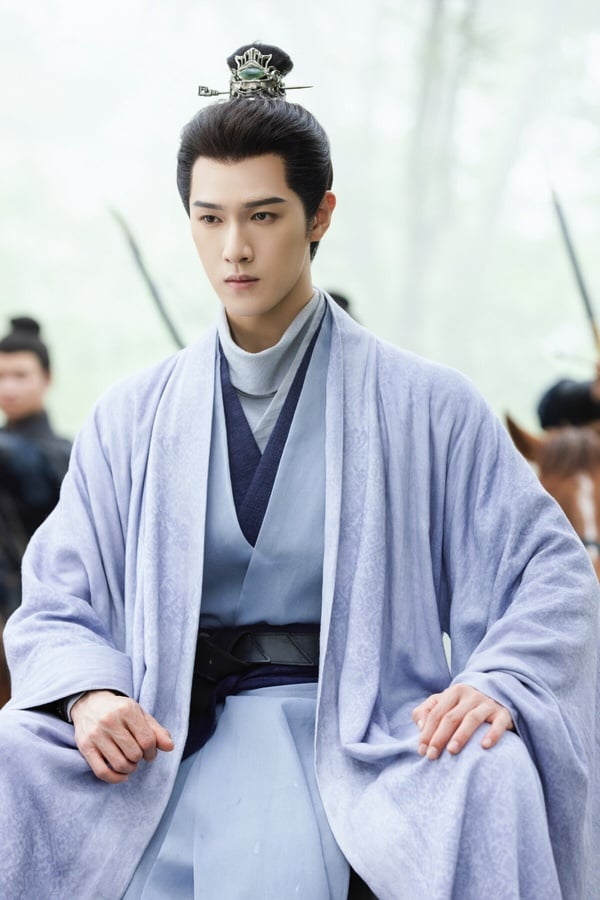 李昀銳是近年以《九重紫》竄起的古裝男神，不過《九重紫》之後，李昀銳主演的古偶劇《宴遇永安》、《冰湖重生》評價、熱度都不是太高。李昀銳雖然人氣上長得快，但還需要搭配另一位人氣小花來為劇集加乘，後續李昀銳比較受矚目的古裝劇有二搭孟子義的《尚公主》。