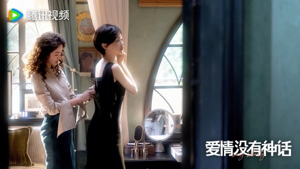 《愛情沒有神話》找來唐嫣和趙又廷主演，講述林展翹是一位經濟獨立的都市女性，追求者不斷，但她一直過著單身獨居的生活。其實她不是排斥婚姻，只是不願將就。林展翹與何韓相識後，兩人從誤解到成長，終於認清對方就是自己的理想愛人。